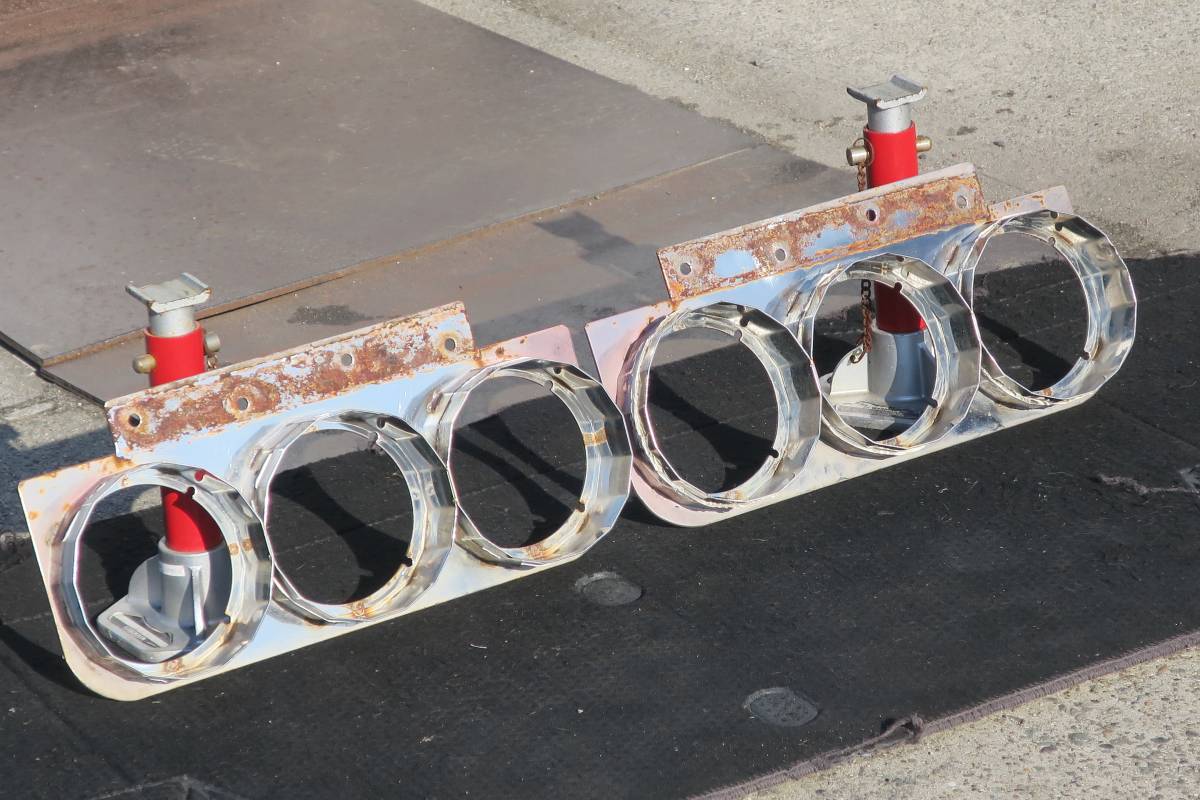 当時物 レトロ デコトラ 社外 ヤンキーテール 3連テールライト 特注 ワンオフ? 取り付けステー ブラケット 左右 SET拍卖