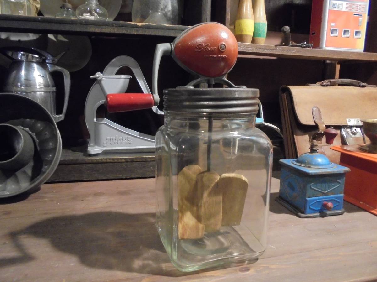 【フランス蚤の市バター瓶】ENGLAND木製撹拌機ボトル古道具アンティークインテリアガラス瓶手回しハンドルブリキ蓋拍卖