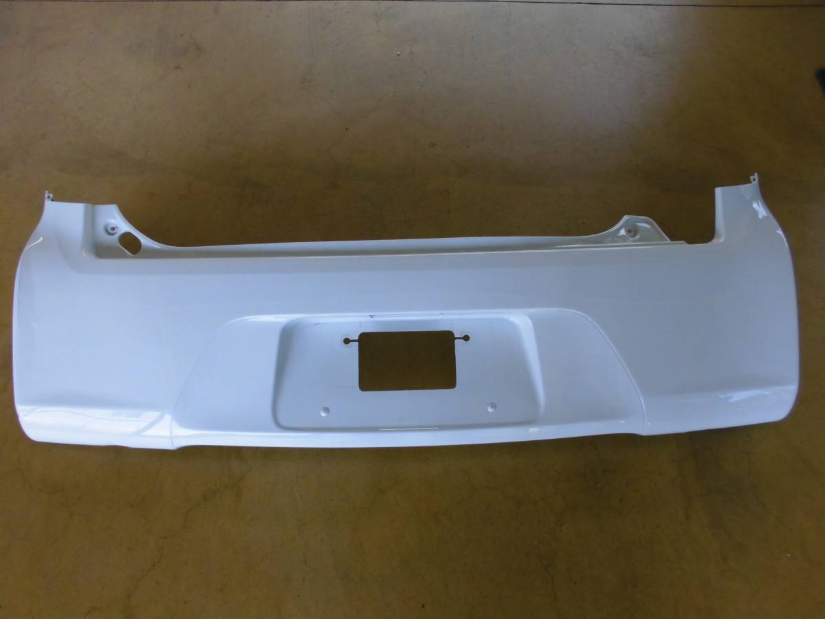 H26 ムーブ LA100S リア バンパー W09 シロ ジャンク品 52159-B2640-A0拍卖