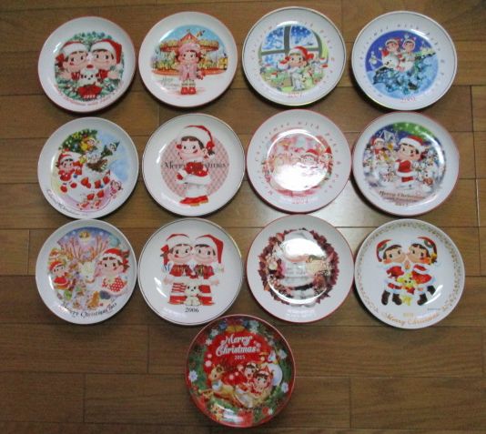 クリスマスパーティーに!可愛い ペコちゃん 皿13枚セット 不二家 ポコちゃん 未使用品 箱なし拍卖