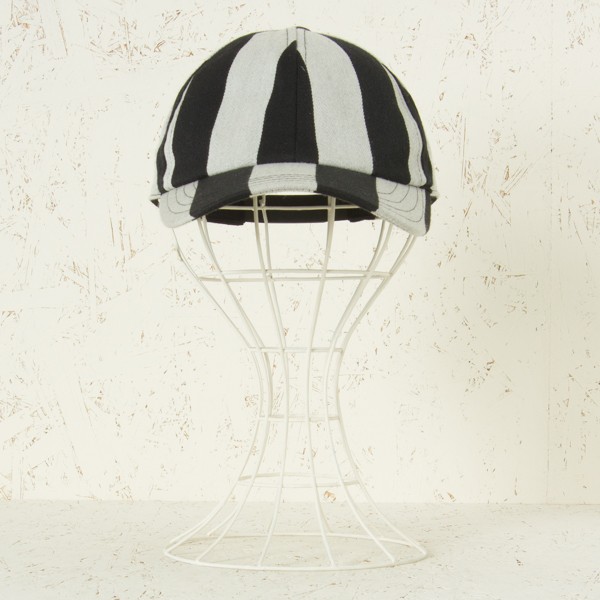 美品 AMI ALEXANDRE MATTIUSSI アミ アレクサンドル マテュッシ キャップ 帽子 ストライプ スナップバック ウール 黒/白 m0047-22-004拍卖