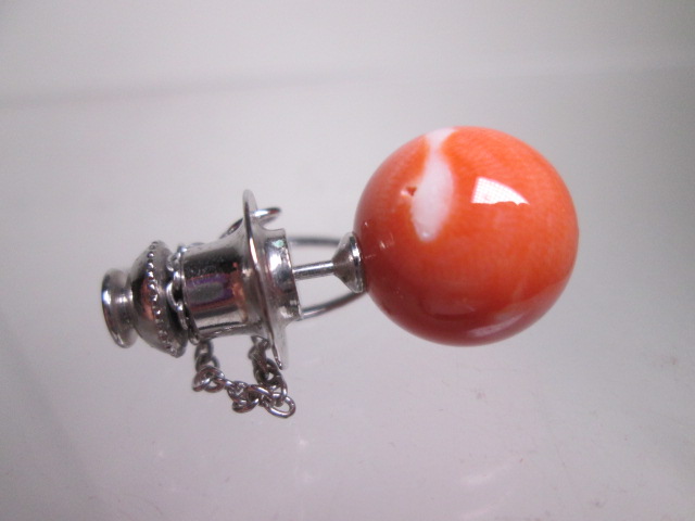 SILVER 本珊瑚 1,2cmの玉のタイピン拍卖