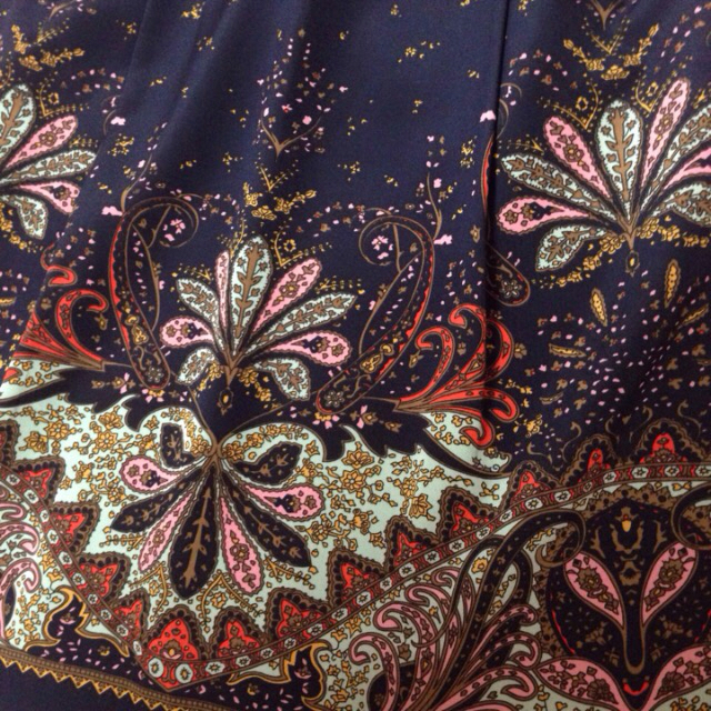 ワールド スーナウーナ スカート 34 定価12000円 新品未使用品 ネイビー sunauna拍卖