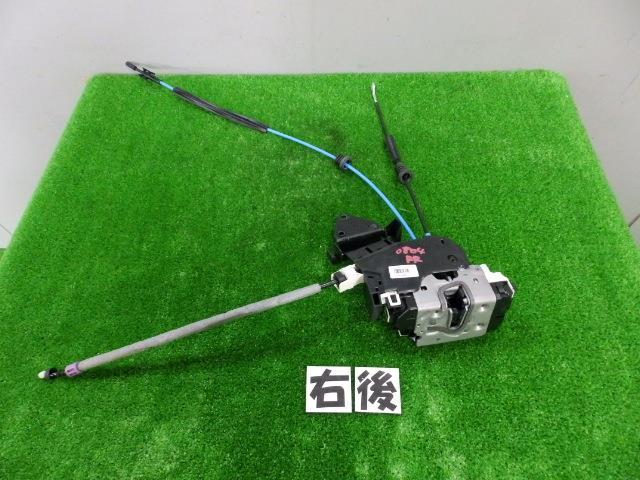ベンツ Cクラス DBA-204047 右リアドアロック 271 775 0006044977 140804拍卖