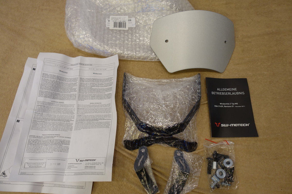 絶版★SW-MOTECH Bonneville T120/Black (15-), T100/Black (16-) ウィンドスクリーン シルバー SCT.11.509.10000/S拍卖