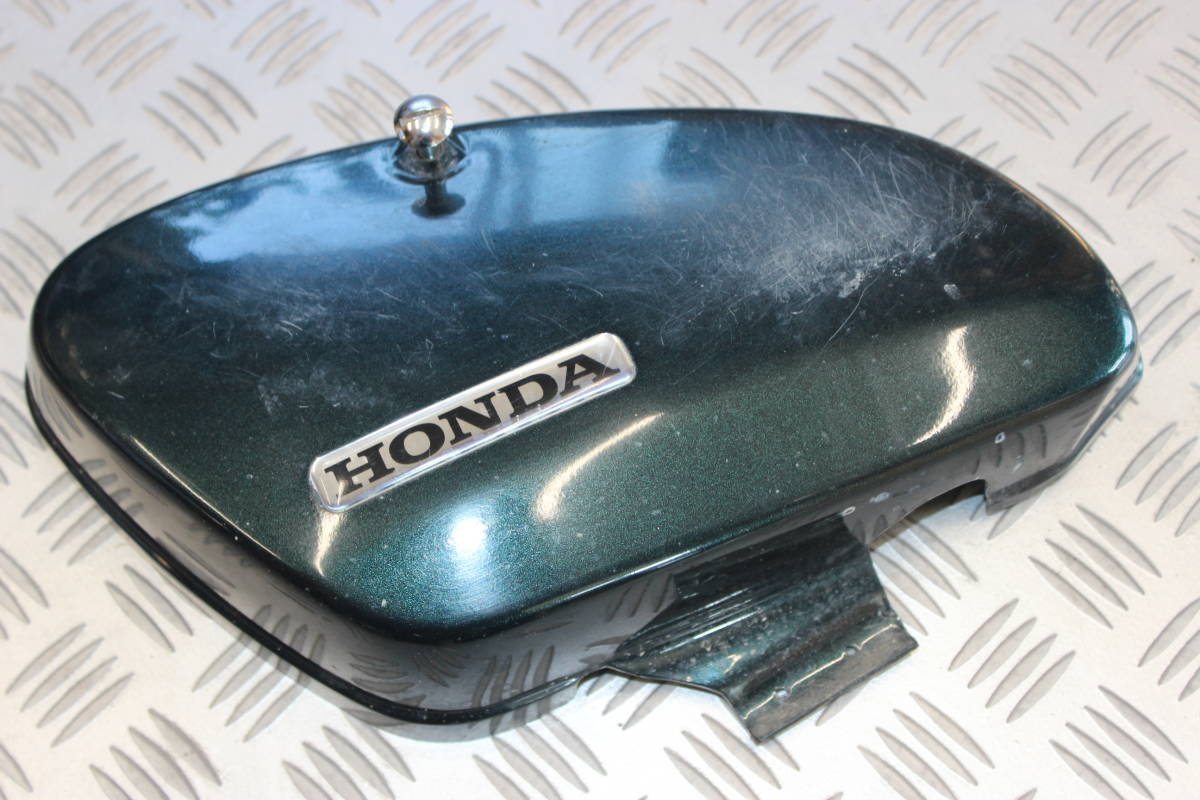 き スーパーカブ AA01 低走行 純正 右サイドカバー拍卖