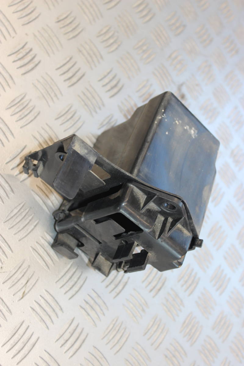 き スーパーカブ AA01 低走行 純正 バッテリーケース拍卖