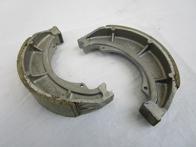 Bajaj 純正 V15 リアブレーキシュー #30151068 【バジャジ】拍卖