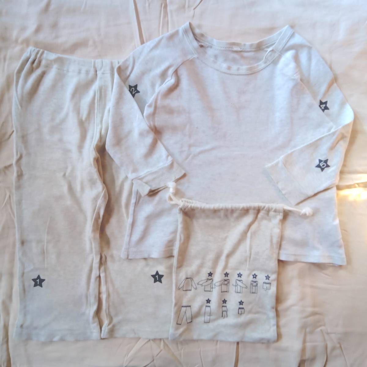 無印良品 MUJI パジャマ 100cm 自分でたためる たたみ方の練習に!拍卖