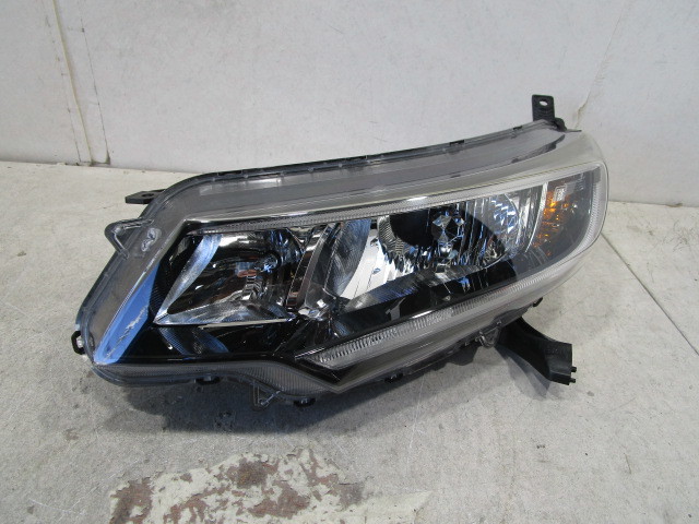 ホンダ フリード GB5 純正 ハロゲン 左ヘッドライト拍卖