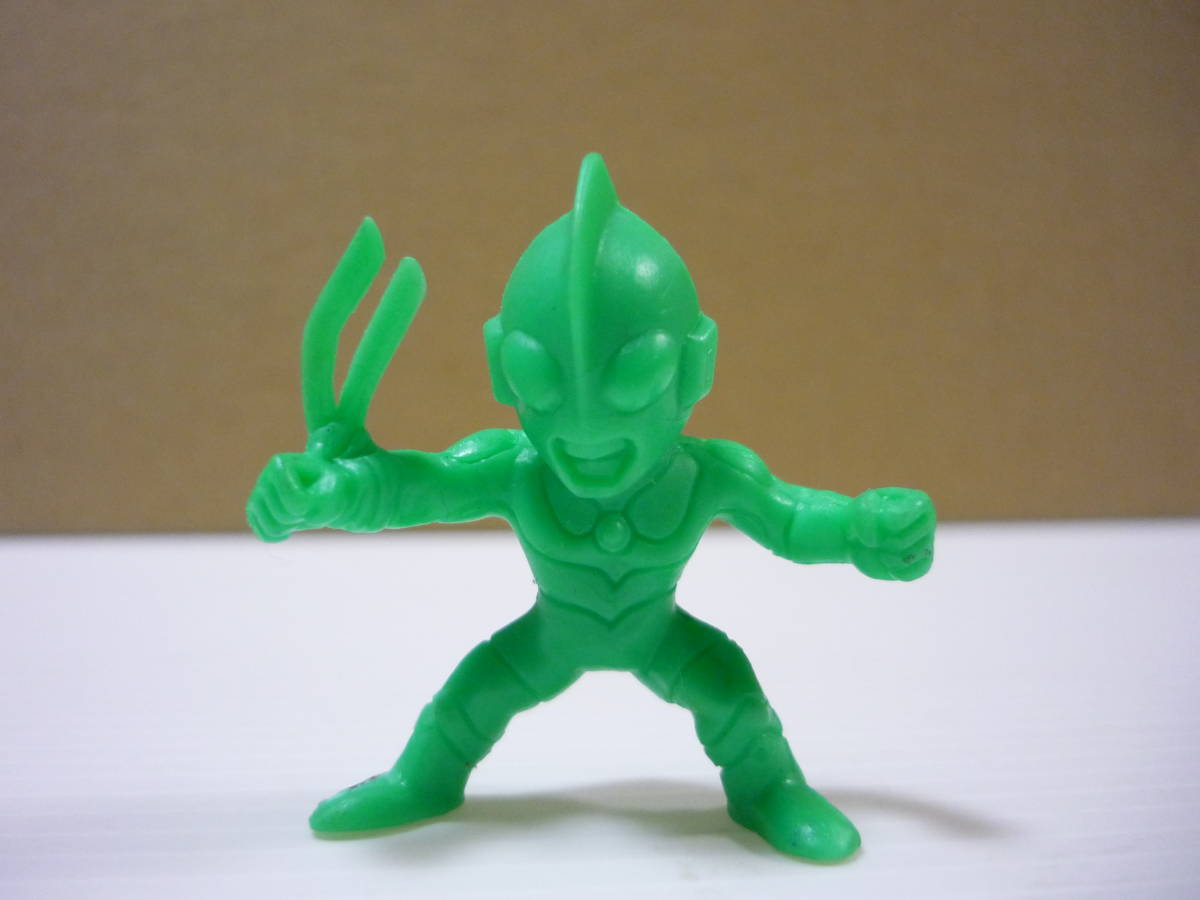【送料無料】人形 闘士 ウルトラマン 緑色 ウルトラマン 超闘士激伝 PART7 怪獣 消しゴム 人形 消しゴム人形 当時物拍卖