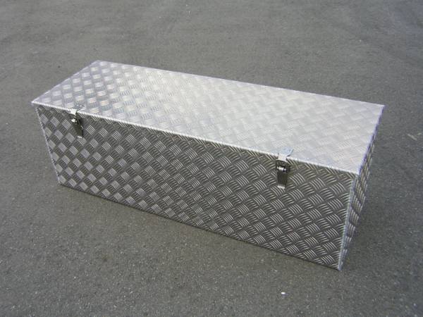 トラック用 アルミ工具箱・収納ボックス 1200㎜ 重機工具箱 軽トラ シマ板 収納箱 重量道具入れ 軽トラ荷台 拍卖