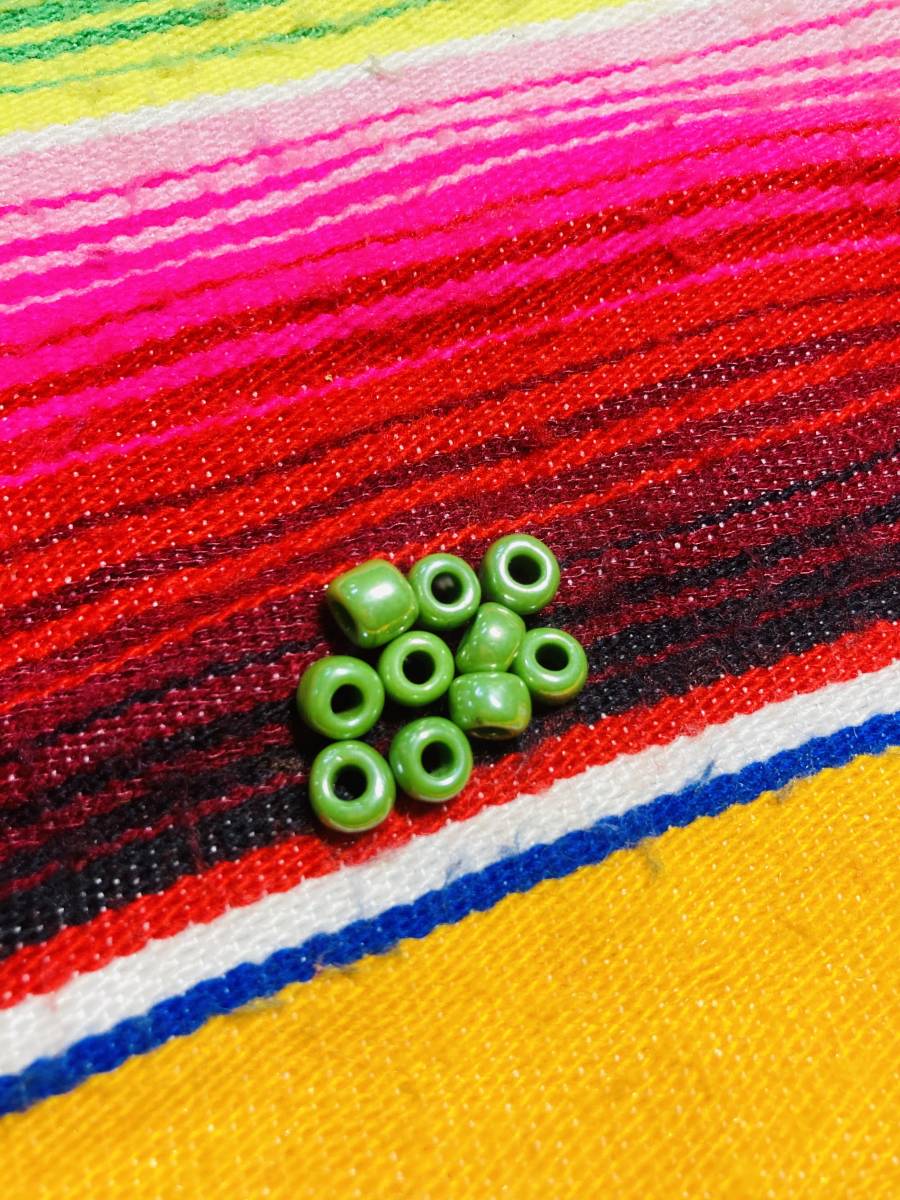 クロウラスタービーズ グリーン 10個 ネイティブアメリカン インディアンジュエリー レザークラフト ガラスビーズ拍卖