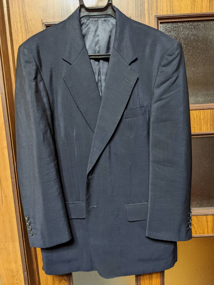 エルメネジルド・ゼニヤ(キットモヘア生地)に袖を通してみませんか?AB5サイズ  オマケ有スラックス(W85)ゼニアとは無関係拍卖