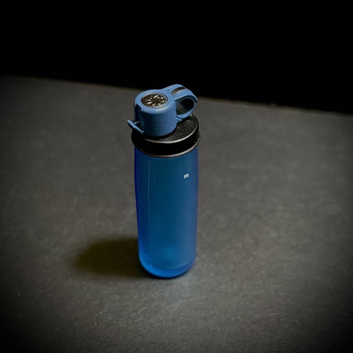 【売り切り/値上げ予定】DAMTOYS製 模型 1/6 スケール 男性 女性 フィギュア用 装備 部品 水筒 (未使用拍卖