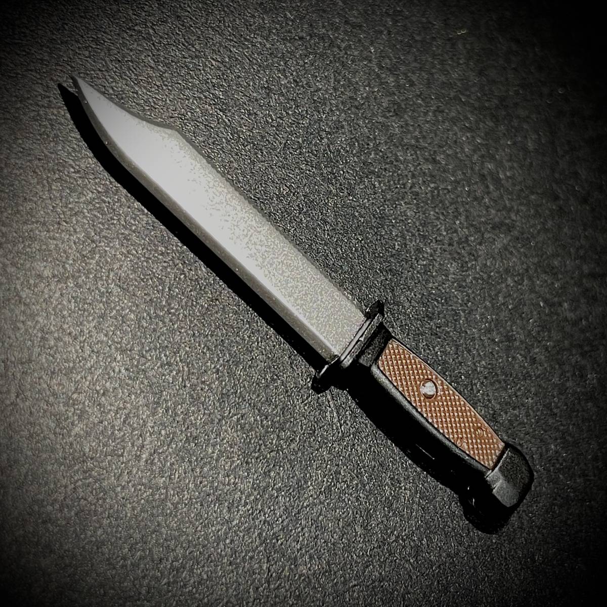 【在1/売り切り/値上げ予定】MTTOYS製 模型 1/6 スケール 女性 フィギュア用 装備 部品 武器 ナイフ (未使用拍卖