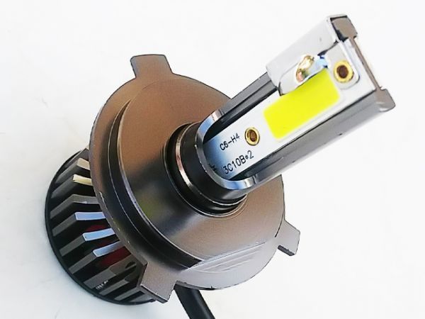 高品質 LED/ヘッドライト/バルブ H4 SRV250 ルネッサ SR400 SRX400 ドラッグスター250 BOLT セロー250 WR250R WR250X トリッカー拍卖