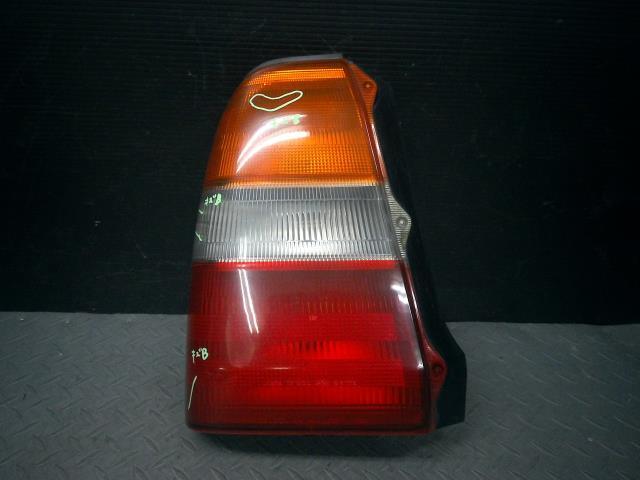 コンフォート SXS13Y 左 テール ランプ ライト 81560-43010拍卖