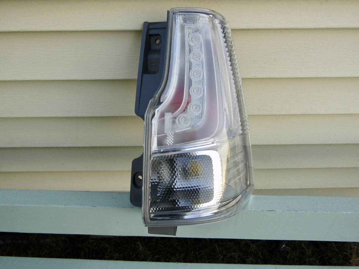 ソリオ MA36S 純正 右 テールランプ テール ICHIKOH D179 テールライト ■■ 1120905拍卖