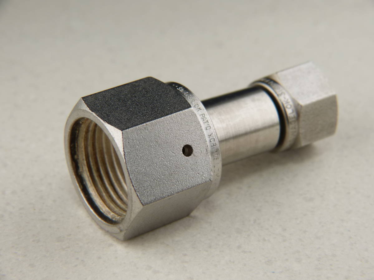 ★☆スウェージロック SS-8-VCR-3-6TA 1個 美品☆★拍卖