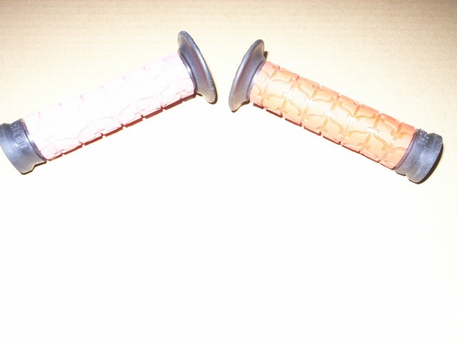 ジャンク USA製 アメリカ製 BMX ATIグリップ プロライダー WARLOCK STEVENSON シグネーチャーグリップ SIGNATURE GRIP ピンク/レッド拍卖