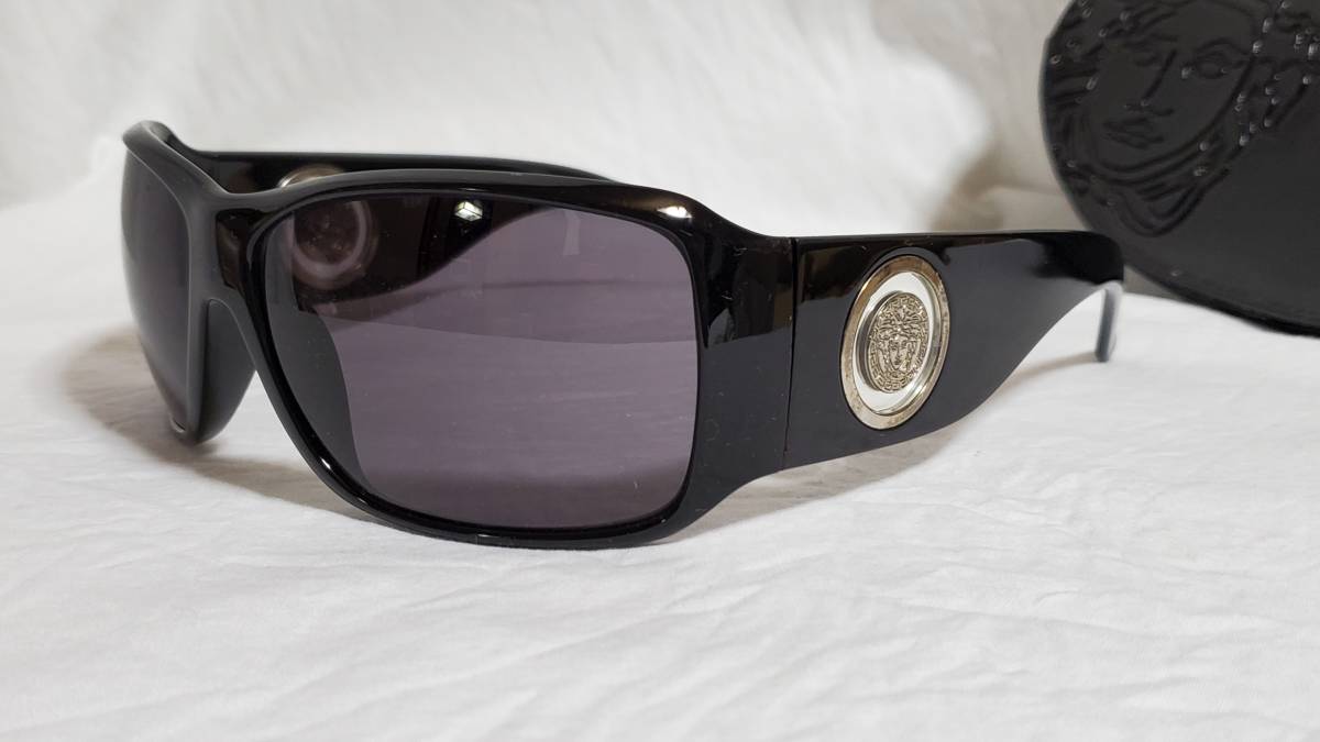 正規良レア ヴェルサーチVERSACE クラシック メデューサロゴ サングラス 黒 リフレクションサークルアイコン装飾 アイウェア 眼鏡〇付属有拍卖