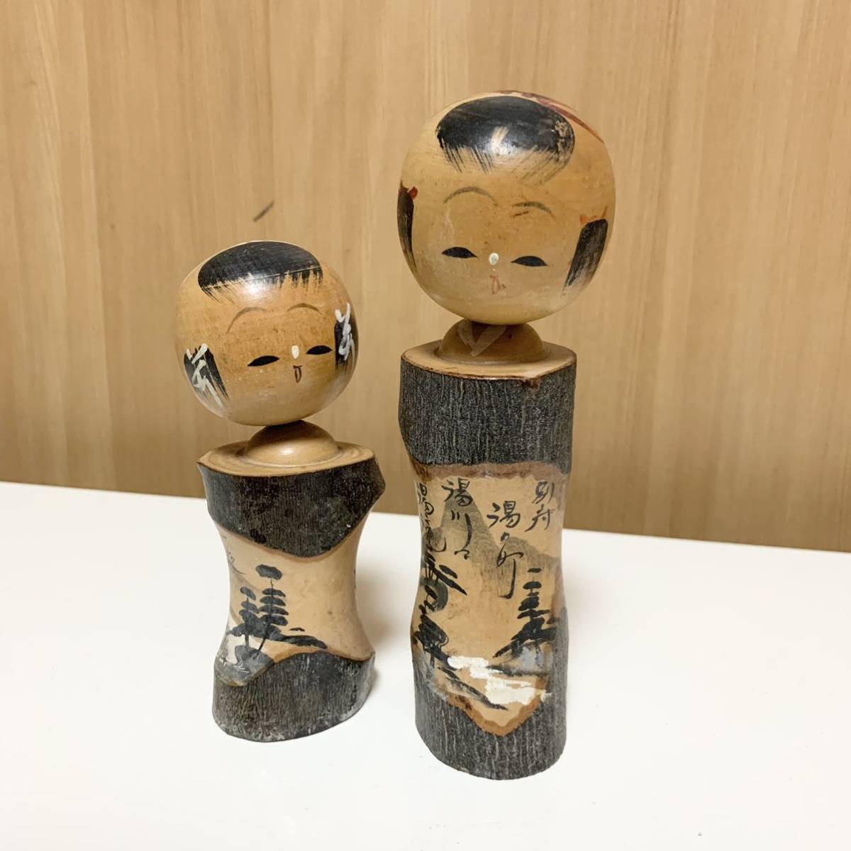 ☆匿名配送 首ふりこけし 木彫り 2体セット 昭和レトロ雑貨 伝統こけし 別府温泉 郷土玩具 日本人形 年代物 土産物拍卖