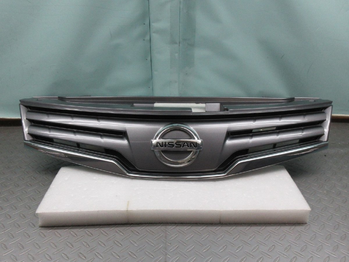 ◆ E11 ノート NOTE 後期 純正 フロントグリル 62310-8Y20A グレー拍卖