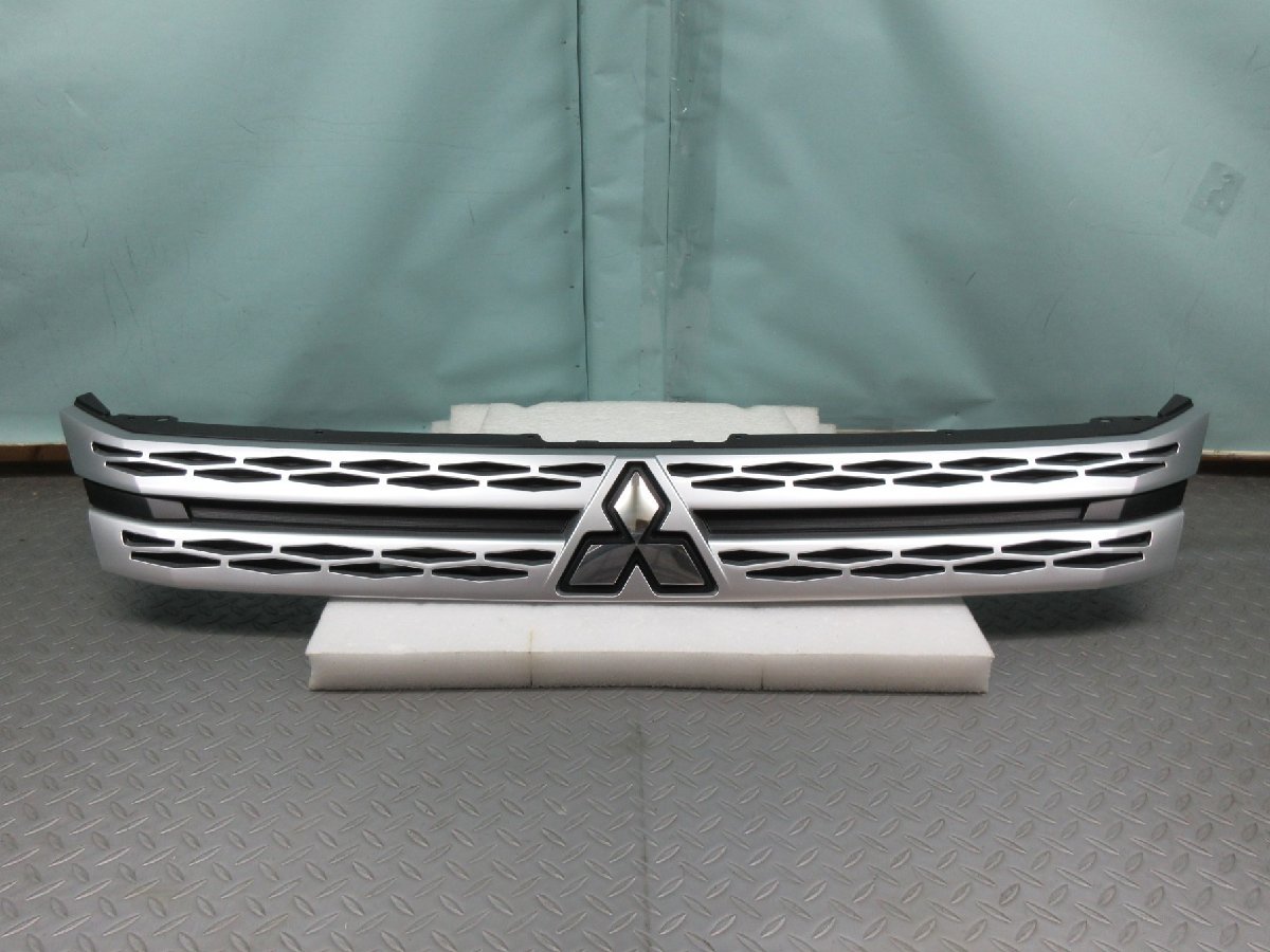 ◆ CV1W デリカD5 DELICA D5 中期 純正 フロントグリル アッパー 7450B132拍卖