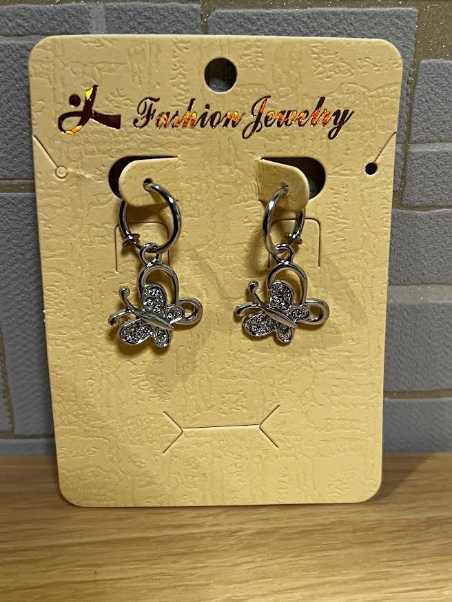 8 蝶 イヤリング ピアス 新品 タイプ バタフライ レディース モチーフ アクセサリー 新品. 大人可愛いリボンのフープピアス拍卖