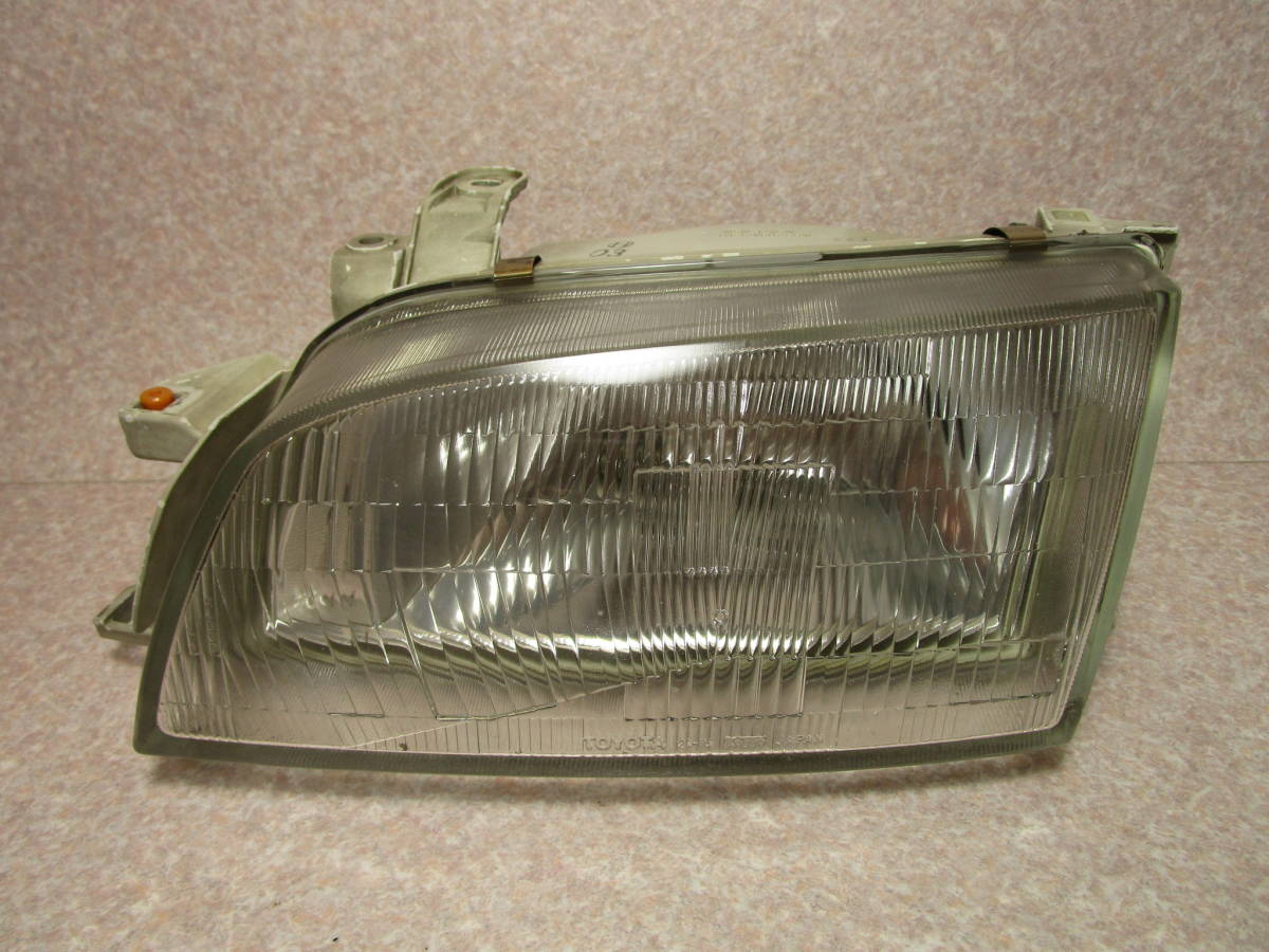 カルディナ ET196 ヘッドライト 左 KOITO 21-16 破損なし拍卖