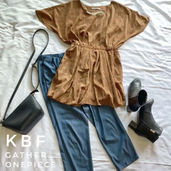 【 KBF 】ケービーエフ 半袖ペイント柄ギャザーワンピース チュニック フリーサイズ拍卖