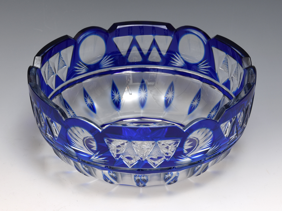 昭和初期 切子 青被せ ガラス鉢ボウル 直径22.5㎝ カットガラス 色被せ クリスタル 硝子 glass ガラス工芸 伝統工 専用箱 z2117o拍卖