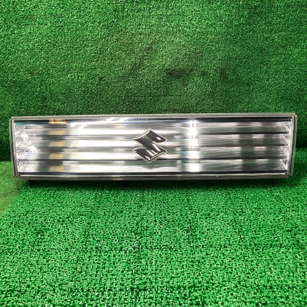 ♪ワゴンR・スティングレー T MH22S フロントグリル・ラジエーターグリル (W6798)♪拍卖