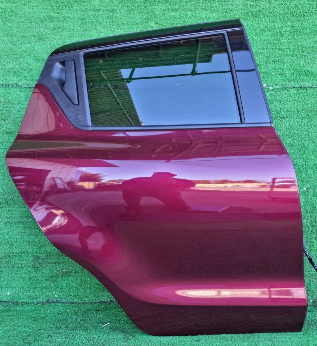 スズキ スイフト ZC53S リアドア 右 (D1R レッドメタリック)拍卖