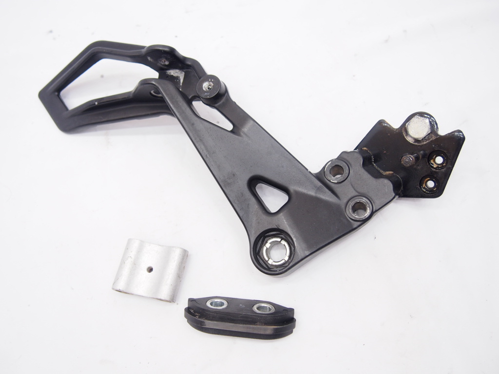 KTM.RC200純正ステッププレート.左.ステップRC125.RC390お探しの方にどうぞ拍卖