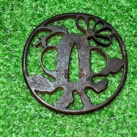 鍔 明珍鍔? 透かし鍔 刀鍔 刀装具 アンティーク コレクション 長期保管品 現状品拍卖