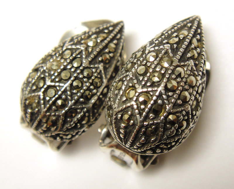 SP◆USED◆洗浄済SILVER925 ヴァンドーム青山 Vendome マーカサイト アーモンドシェイプ ヴィンテージイヤリング 925拍卖