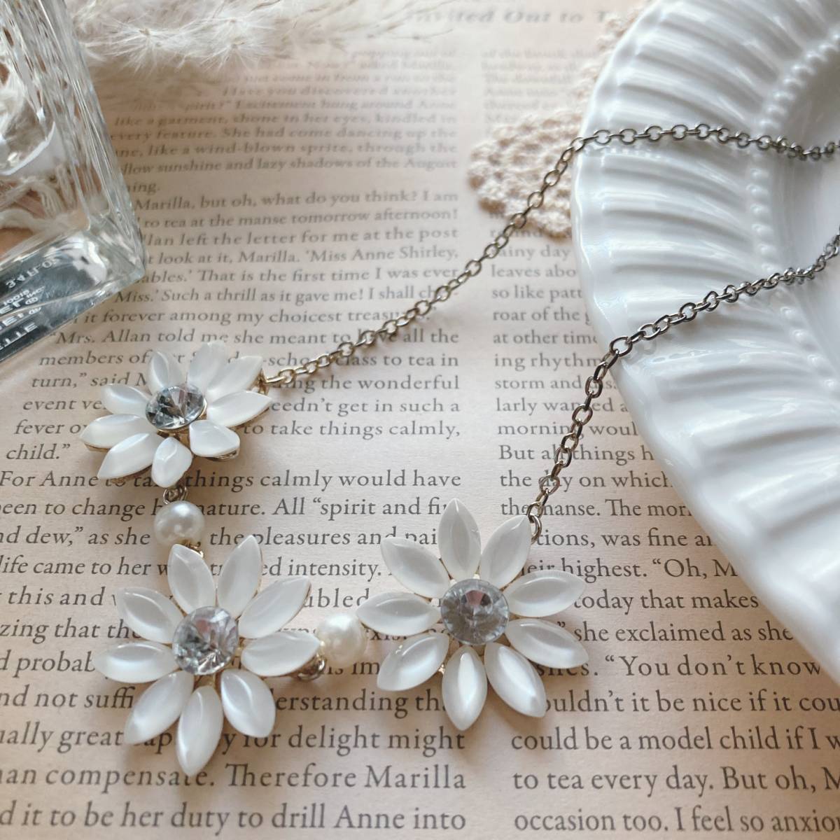 ヴィンテージネックレス マーガレット 石 白い花 パール 銀古美 Japan Vintage jewelry accessories 0460拍卖