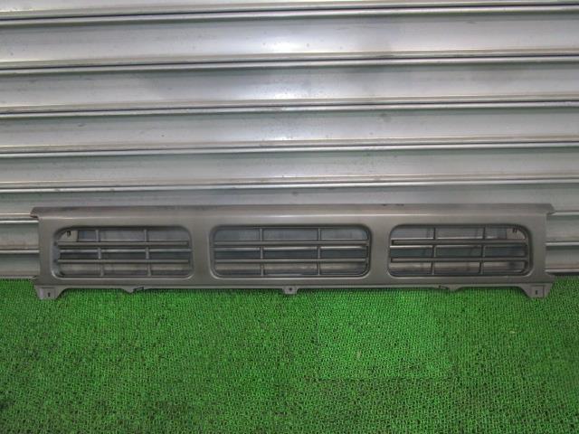 日野大型車 プロフィア U-FS1FKB ラジエータグリル 76301-2590 グレー TTT /38445拍卖