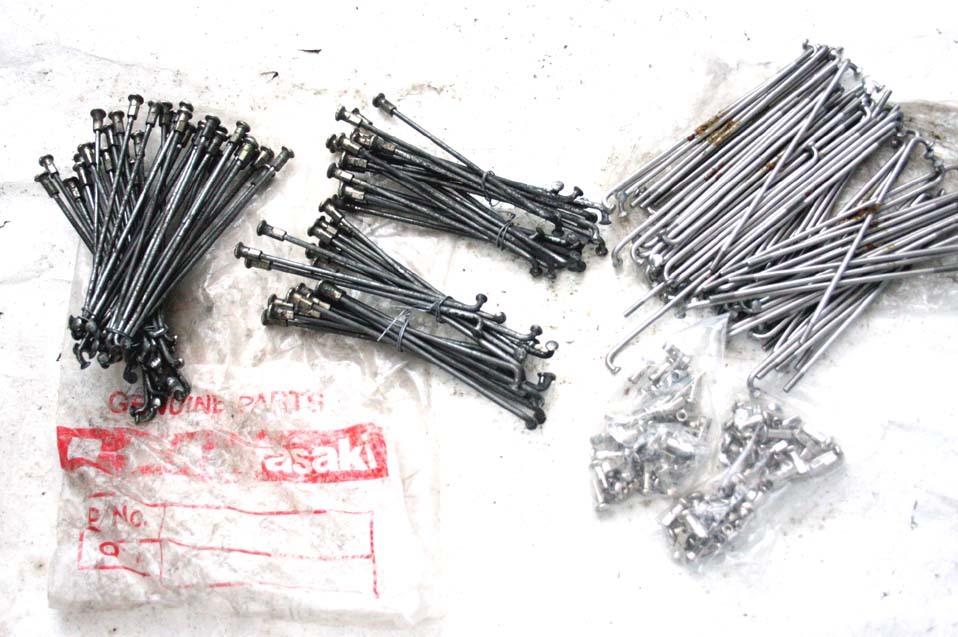 カワサキW1W1S前後スポーク+α W3Z2メグロK1K2A1A7120マッハ500SSW2KH500ビッグホーンバイソントレールボスサイドワインダーボブキャット拍卖