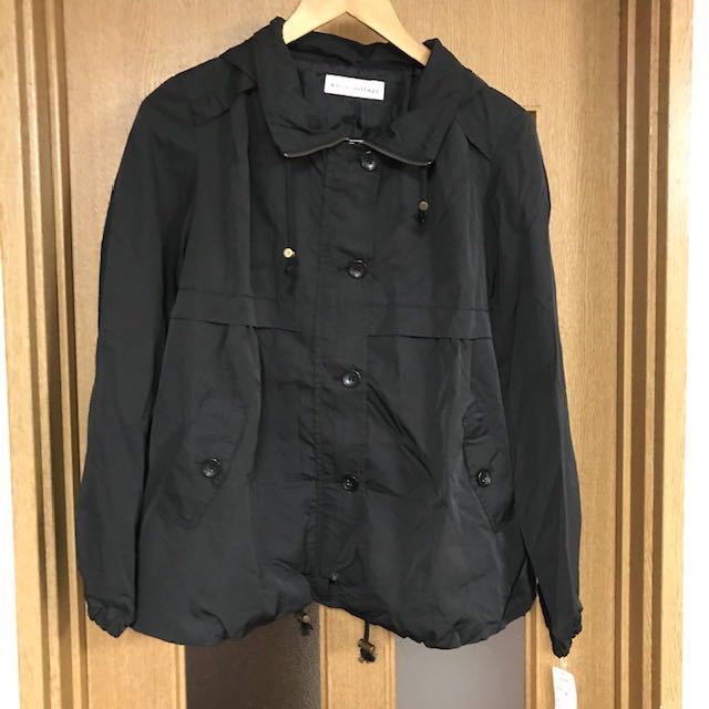 新品 タグ付き ジャンパー 黒色 サイズ11号拍卖
