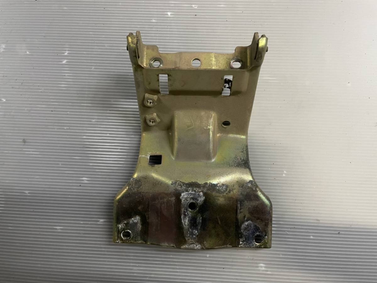 ★ホンダ・フォルツァZ・mf08・純正・メットインシートヒンジフレーム拍卖
