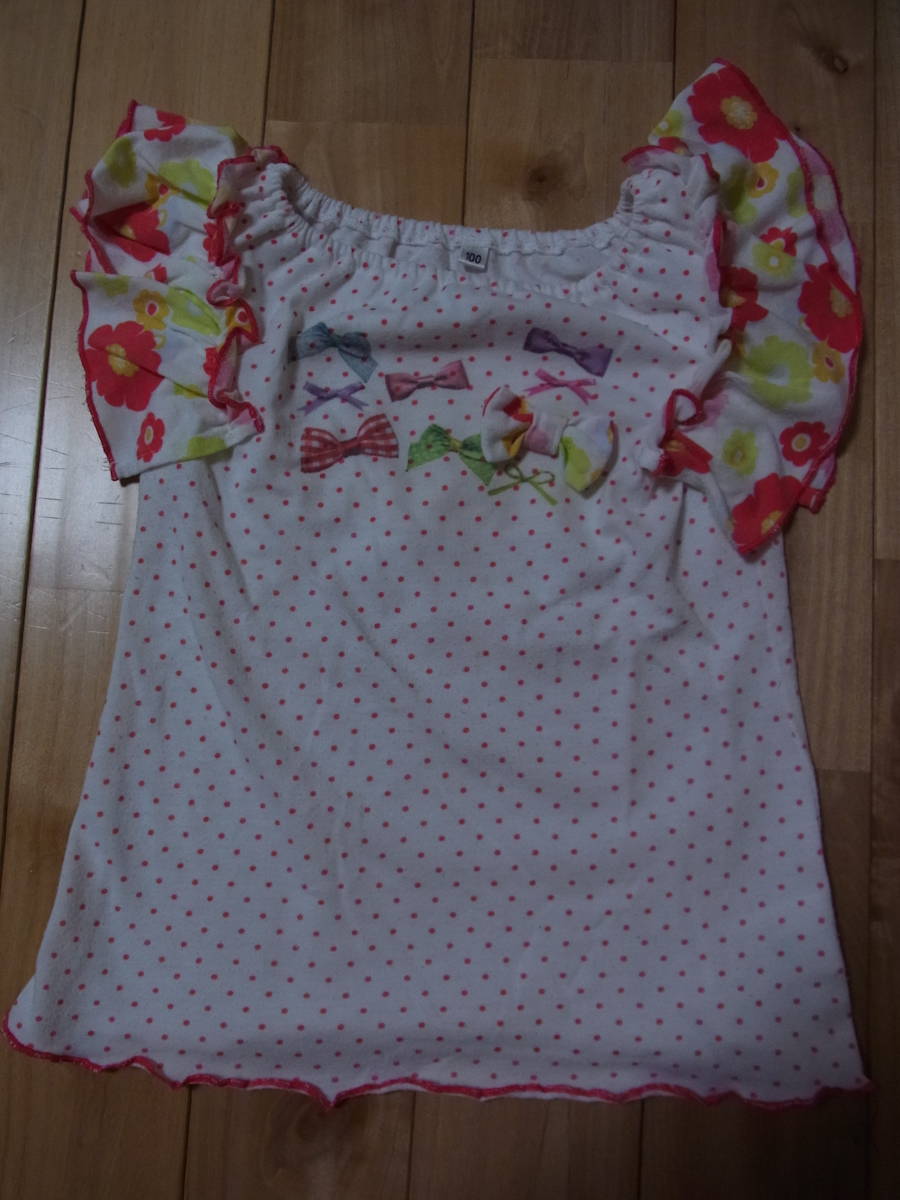 ★トップバリュー リボン柄の入った半袖カットソー100cm★USED拍卖
