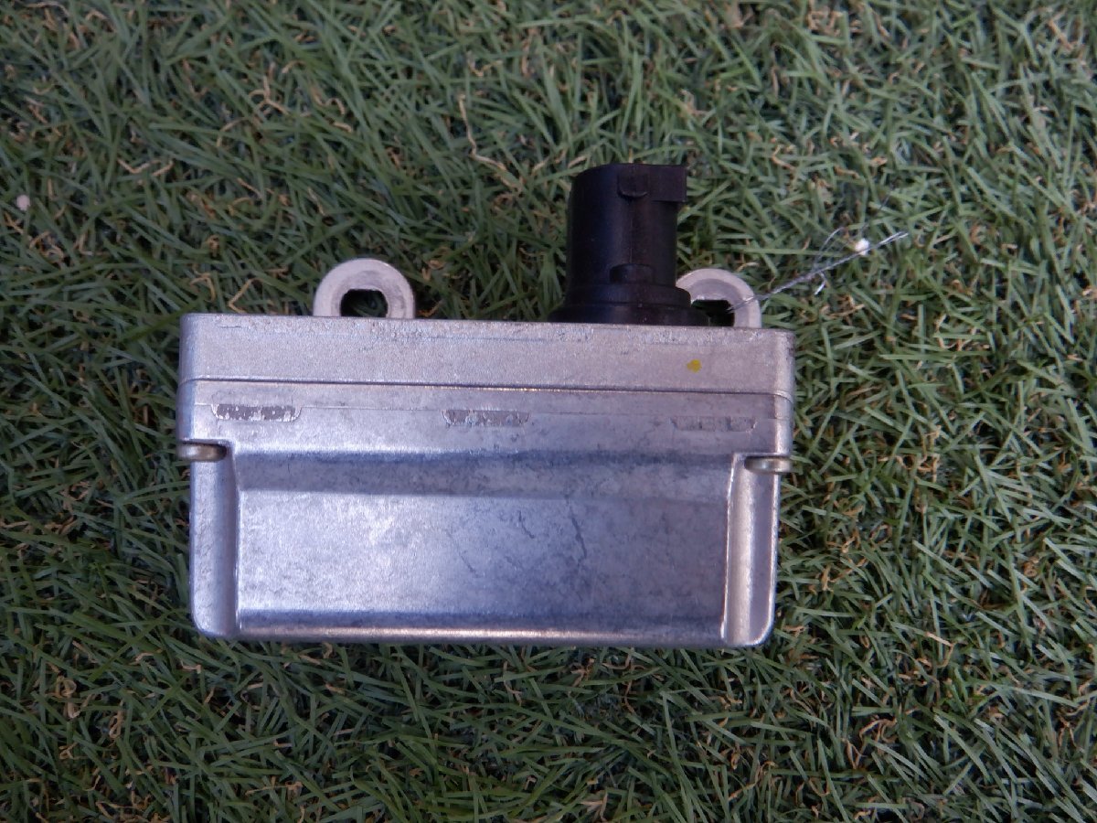 ベンツ純正 W203 Cクラス C180 2004年 ヨーレートセンサー A2095420018 m-22-11-79拍卖