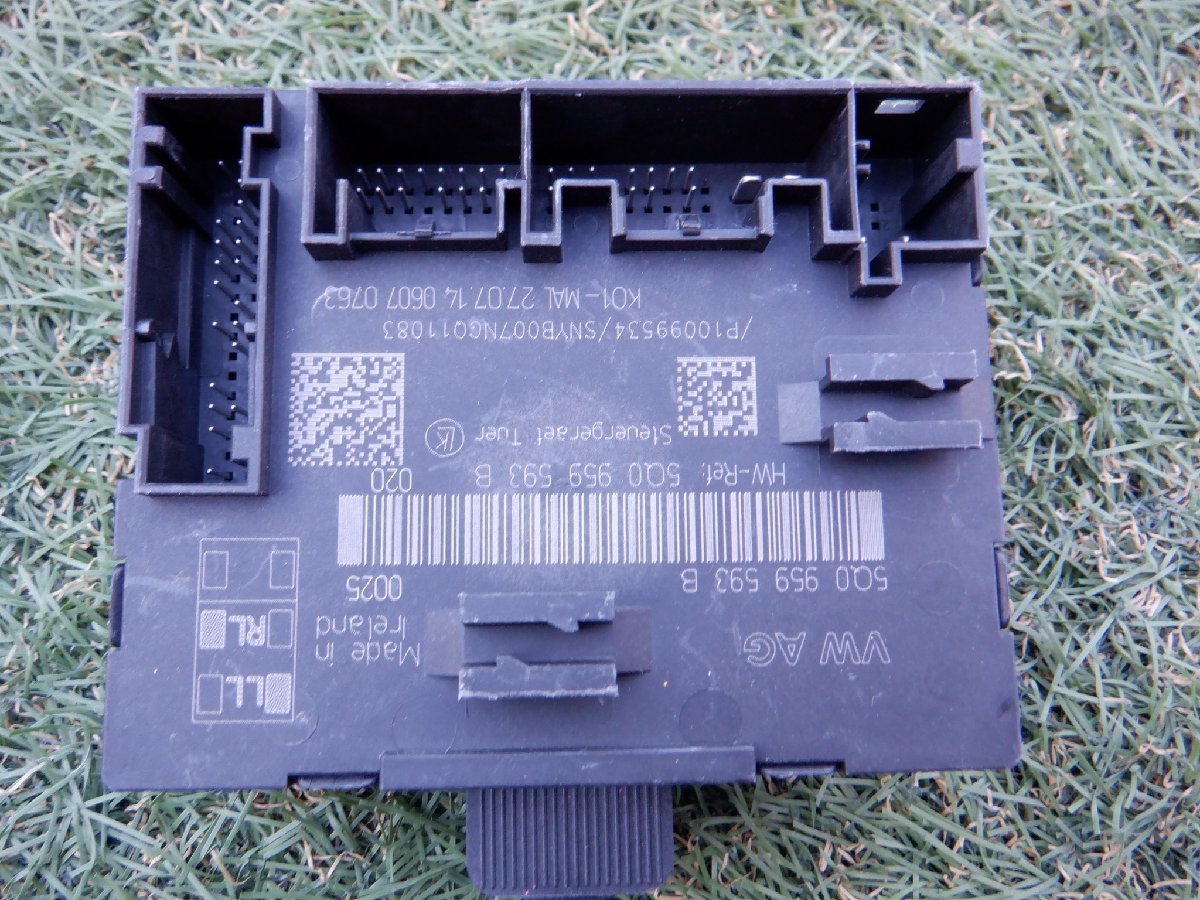 ワーゲン純正 VW 8V A3 スポーツバック 2015年 コントロール モジュール ユニット 5Q0959593B m-22-11-250拍卖
