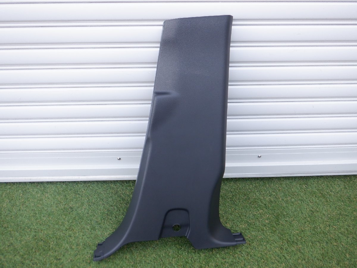 新車外し トヨタ純正 VJA300W FJA300W 300 ランドクルーザー ランクル センター ピラー パネル 62413-60110 右側 m-22-12-49拍卖