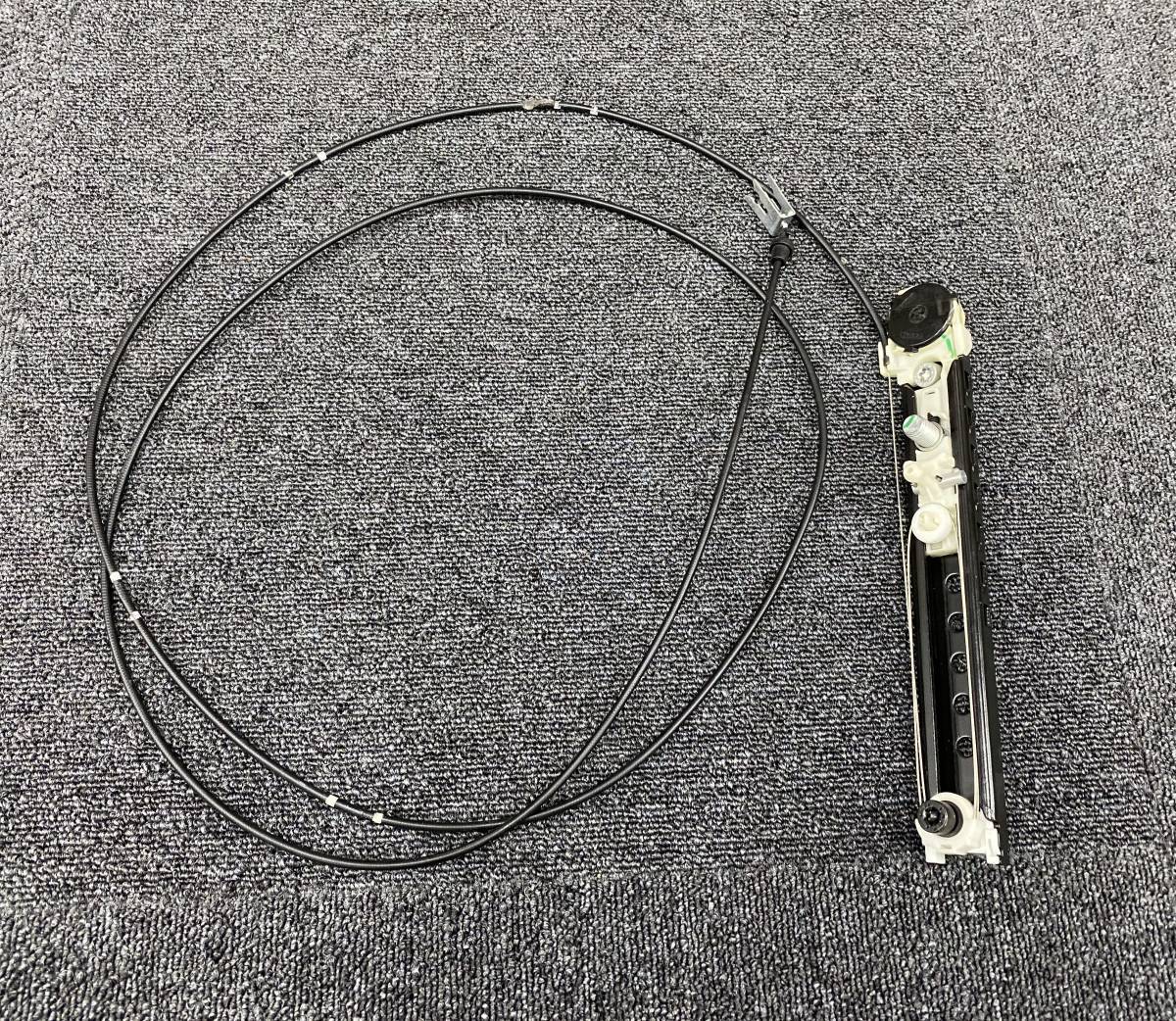 メルセデス・ベンツ W221 Sクラス フロント 右 シートベルト アジャスター ワイヤー 2218600288拍卖