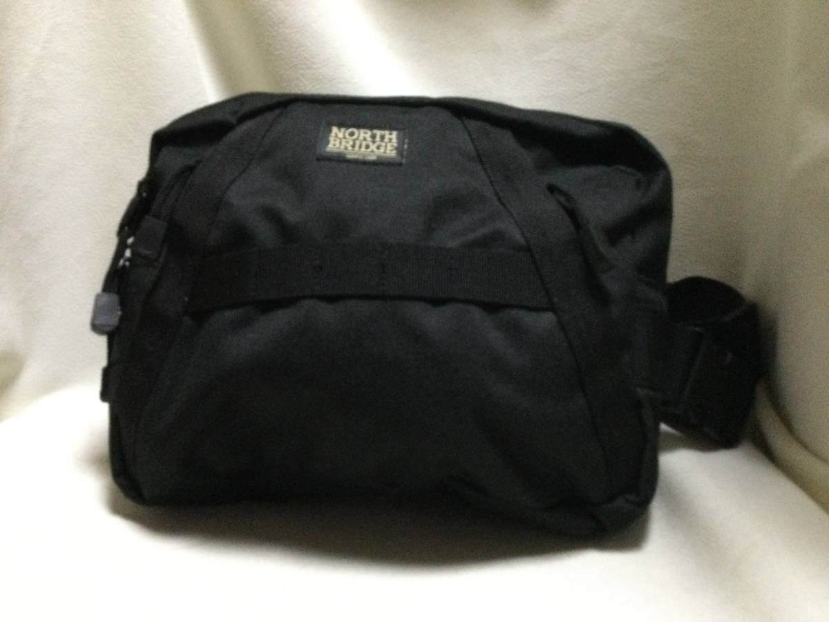 C1988 NORTH BRIDGE ブラック ボディバッグ 高さ20 幅24 まち4拍卖