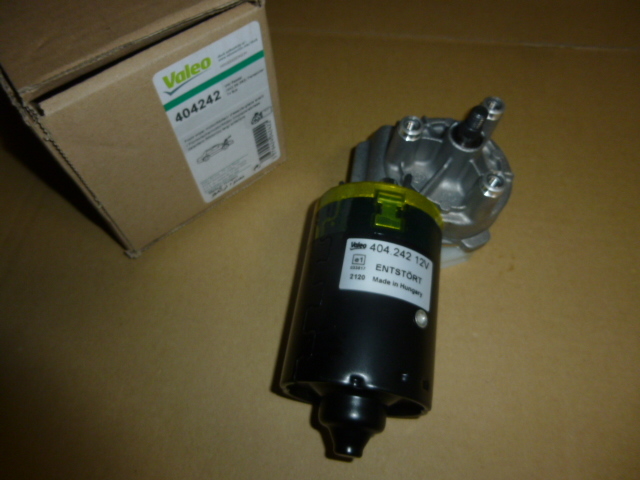 ヴァナゴンT4/ユーロバンT4/GOLF3/GOLF4/コラード/BORA/BEETLE用ワイパーモーター新品左ハンドル車用VALEO製拍卖